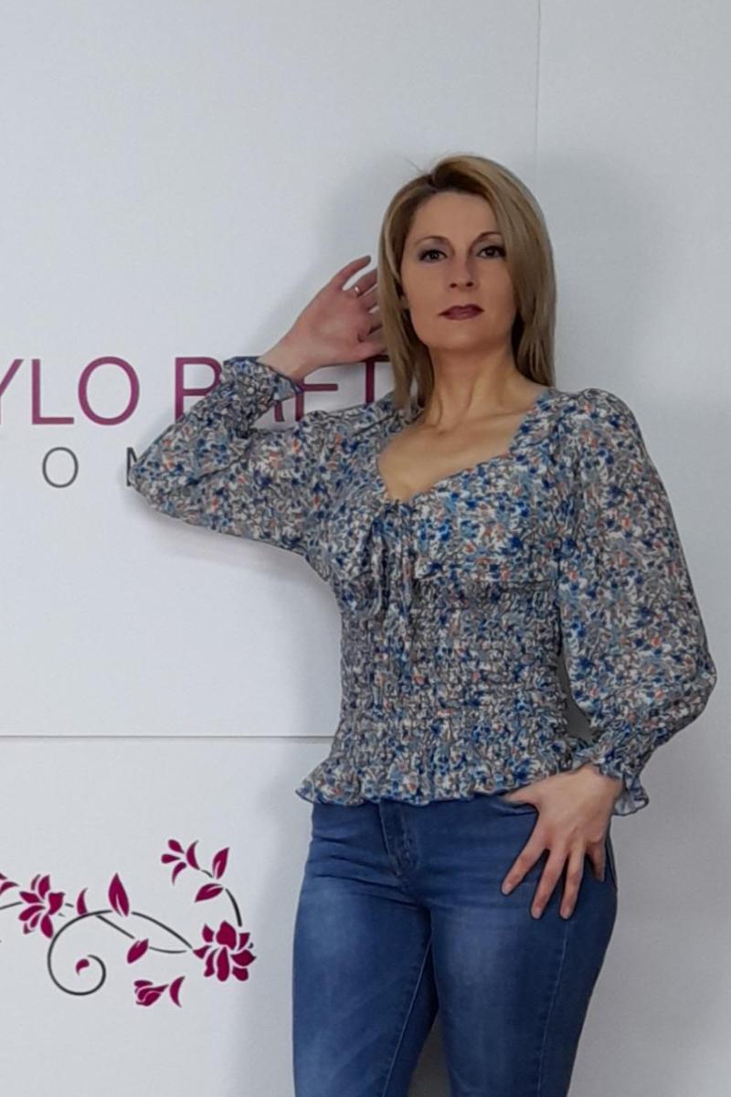 BLUSA ELÁSTICA FLORES AZULES